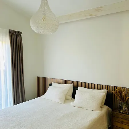 Maison Des Lacs Bleus بيت للعطل