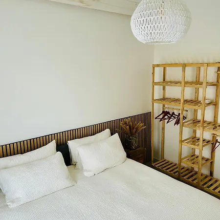 Maison Des Lacs Bleus بيت للعطل Guizengeard